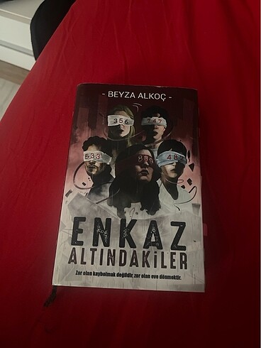 Enkaz altındakıler
