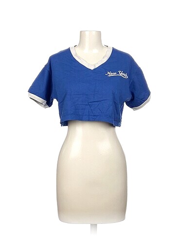 Diğer T-shirt %70 İndirimli.