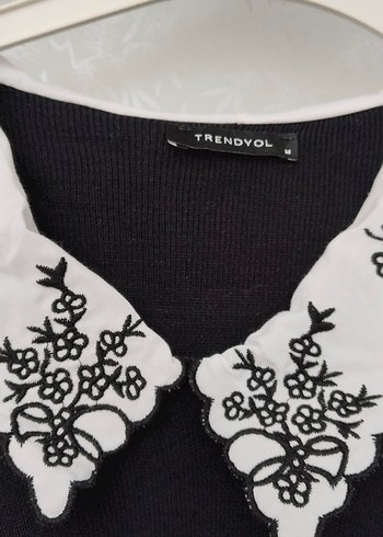 Nakışlı Yaka Detaylı Siyah Triko Elbise - Görsel 2