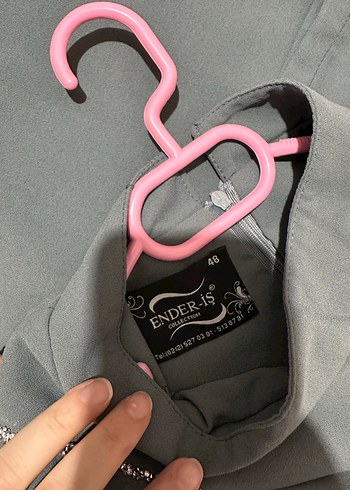 Gri Uzun Kollu Nakışlı Elbise - Görsel 3