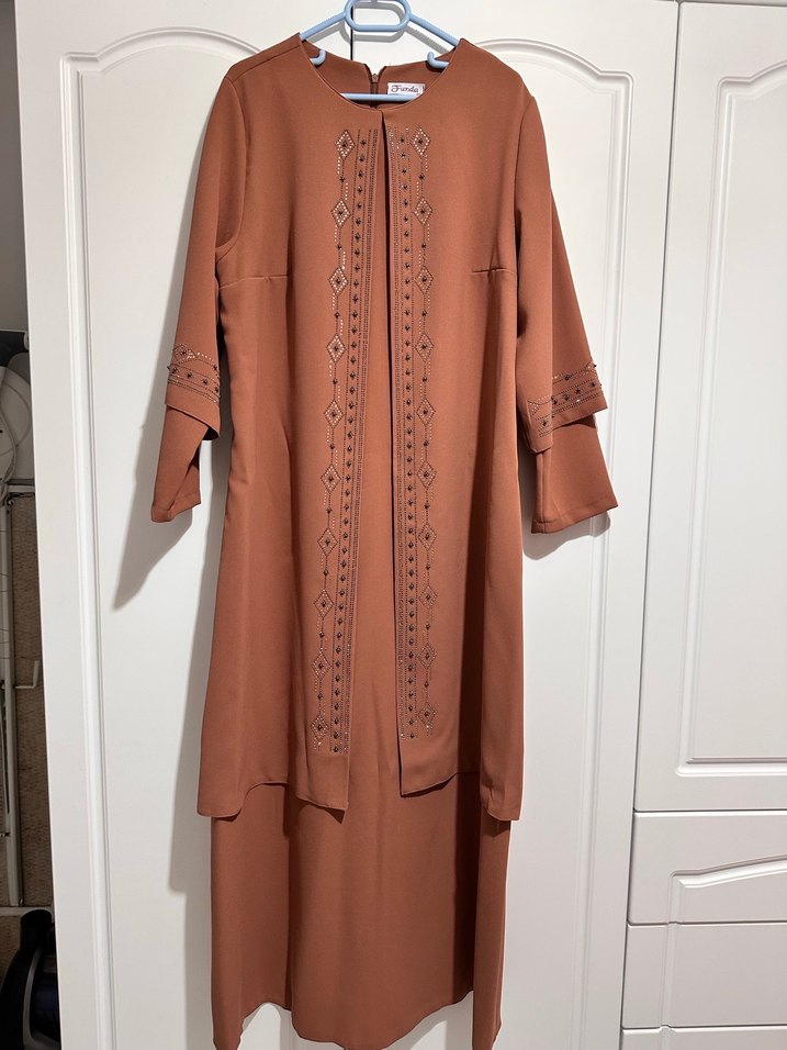 Nakışlı  Uzun Elbise - Görsel 4