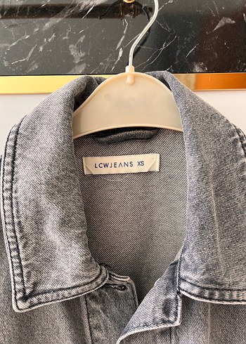 Gri Düğmeli Kolsuz Denim Ceket - Görsel 4