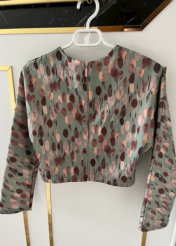 Kadın desenli bluz - Görsel 2