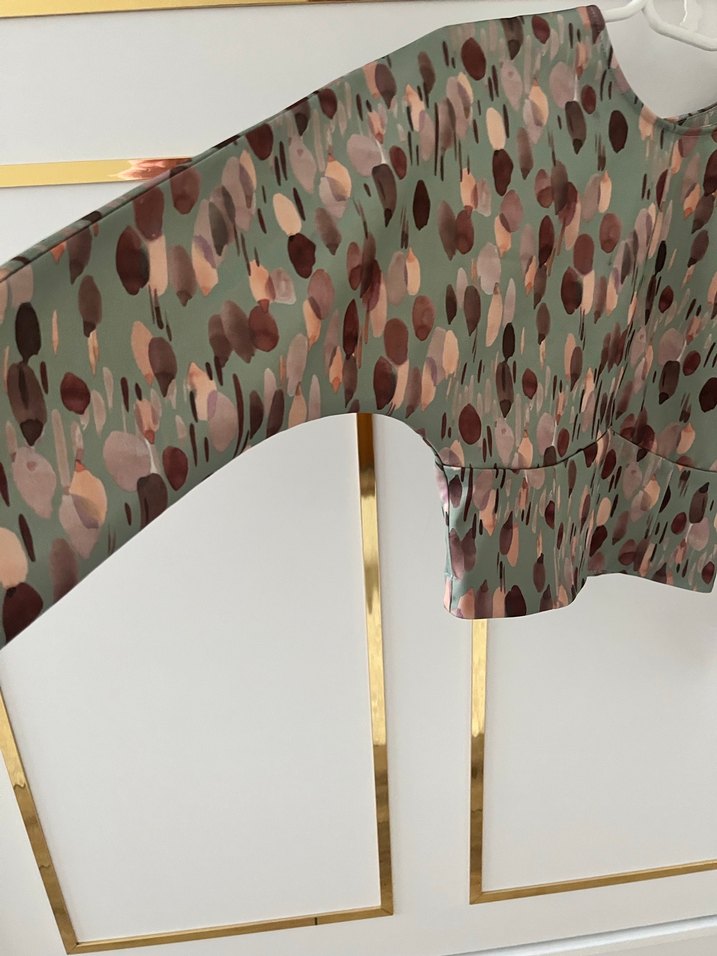 Kadın desenli bluz - Görsel 3