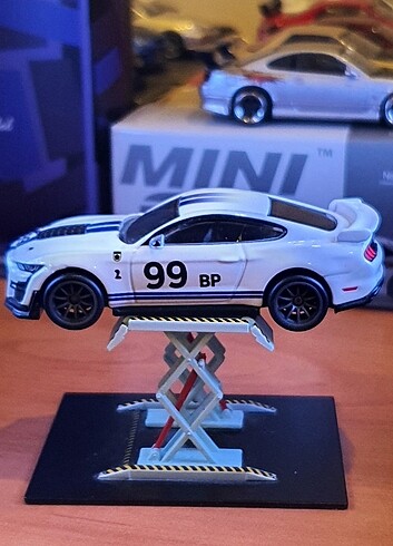  HOTWHEELS PREMİUM FORD MUSTANG 
