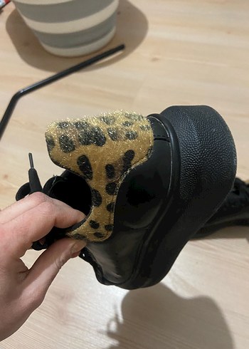 Leopar Detaylı Siyah Platform Spor Ayakkabı - Görsel 2