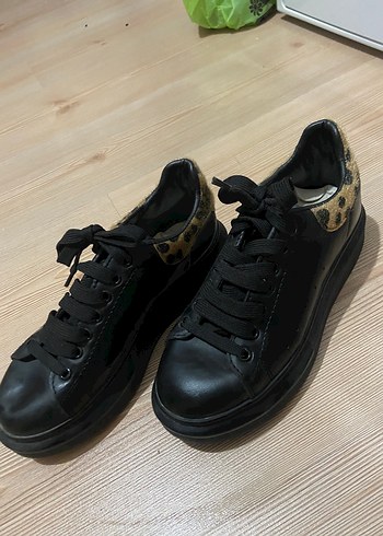 Leopar Detaylı Siyah Platform Spor Ayakkabı - Görsel 3