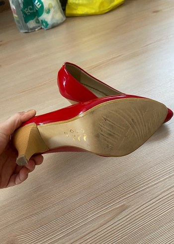 Klasik Kırmızı Rugan Stiletto Kadın Ayakkabı - Görsel 2