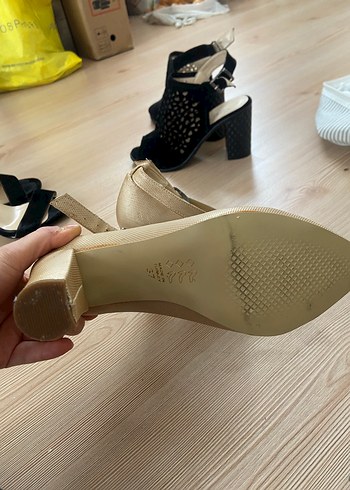 Bej Klasik Kadın Topuklu Ayakkabı - Görsel 2