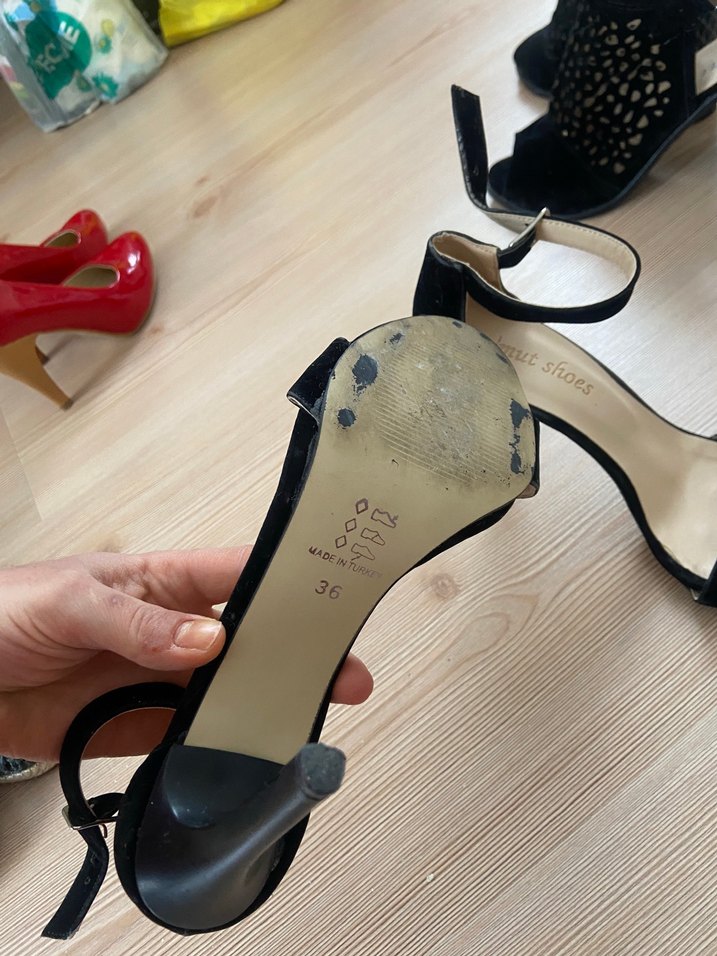 Klasik Siyah Topuklu Kadın Ayakkabı - Görsel 3