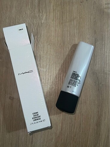 MAC Mac strobe cream pinklite rengi