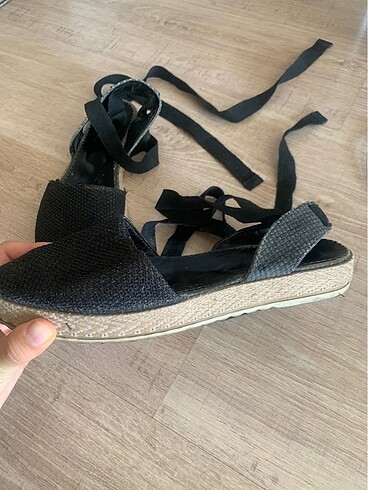 39 Beden Üzeri Hafif Parlak Espadril
