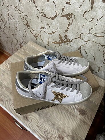 38 Beden beyaz Renk Golden Goose