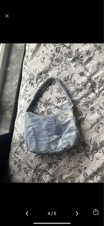 Beden pull and bear batik çanta