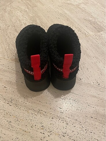 39 Beden Ugg bot