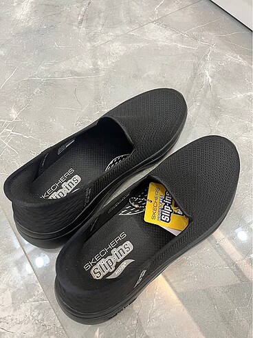 Skechers spor ayakkabı