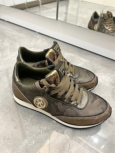 Guess Guess spor ayakkabı
