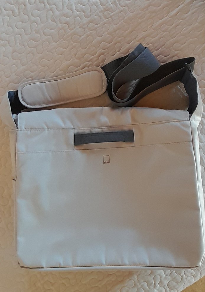 Baskılı Gri-Beyaz bilgisayar Çantası - Görsel 4