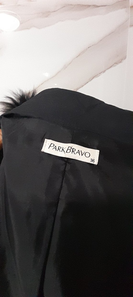 Kürk Detaylı Siyah Kadın Kışlık Mont - Görsel 5