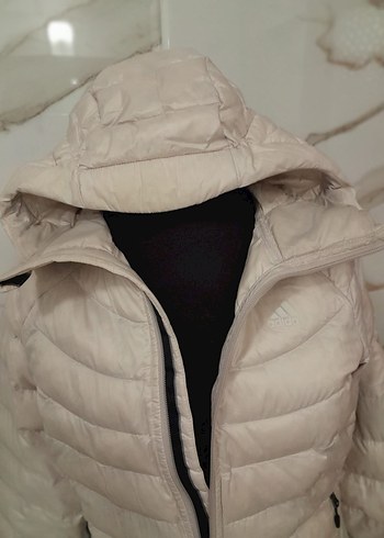Adidas Adidas original. Beyaz Kapüşonlu Kadın Kışlık Mont