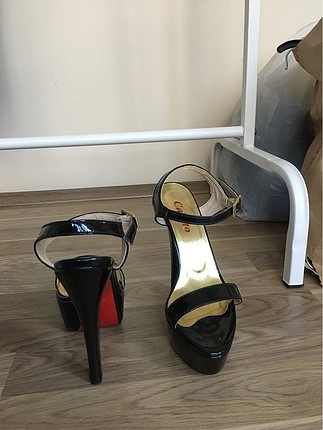 38 Beden Yüksek ince topuklu ayakkabı