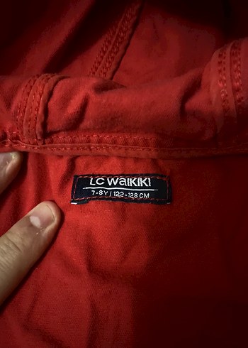 Kırmızı Kapüşonlu Erkek Çocuk Ceketi - Görsel 4