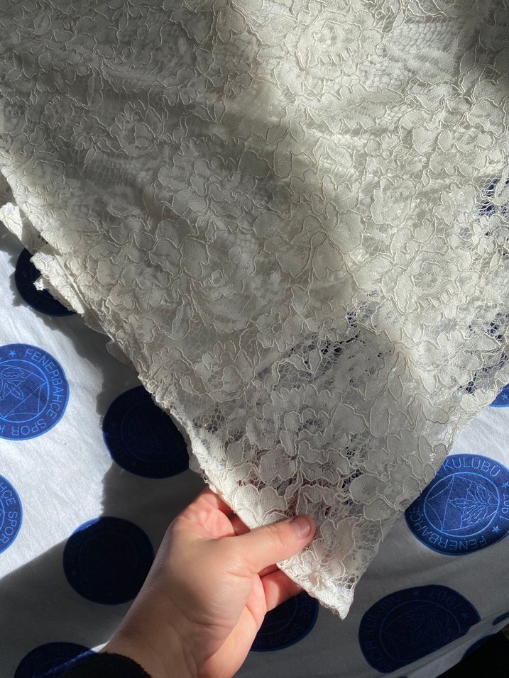 Kısa dantelli elbise - Görsel 3