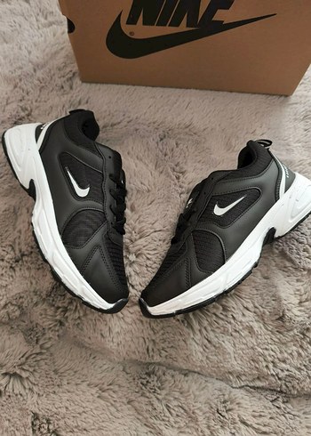 Nike Siyah Kadın Nike Spor Ayakkabı