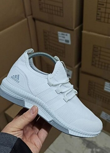 Adidas Beyaz Spor Ayakkabı 