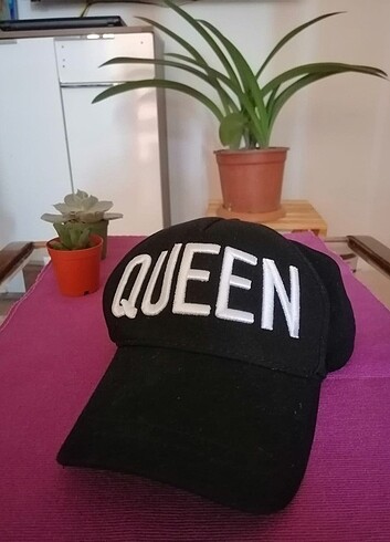 Urban Queen Siyah Kadın Şapka Queen 