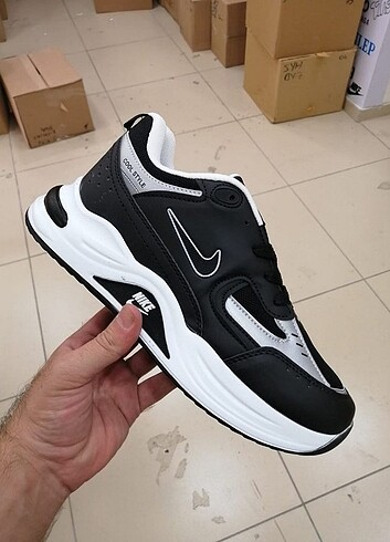 Siyah Sneaker Spor Ayakkabı 