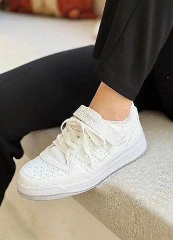 Beyaz Adidas Spor Ayakkabı 