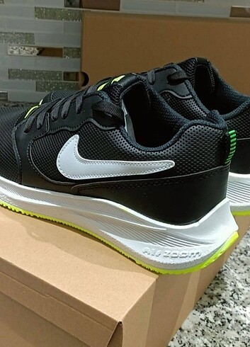 Nike Zoom Sneaker Spor Ayakkabı 