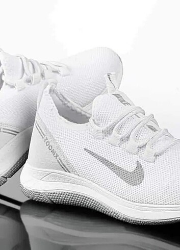 Beyaz Sneaker Spor Ayakkabı 
