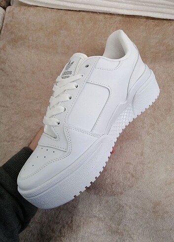 38 Beden beyaz Renk Beyaz Adidas Spor Ayakkabı