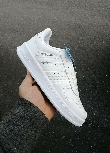 Adidas Beyaz Spor Ayakkabı 