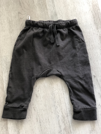H&M 6-9 aylık lekesiz sorunsuz 
