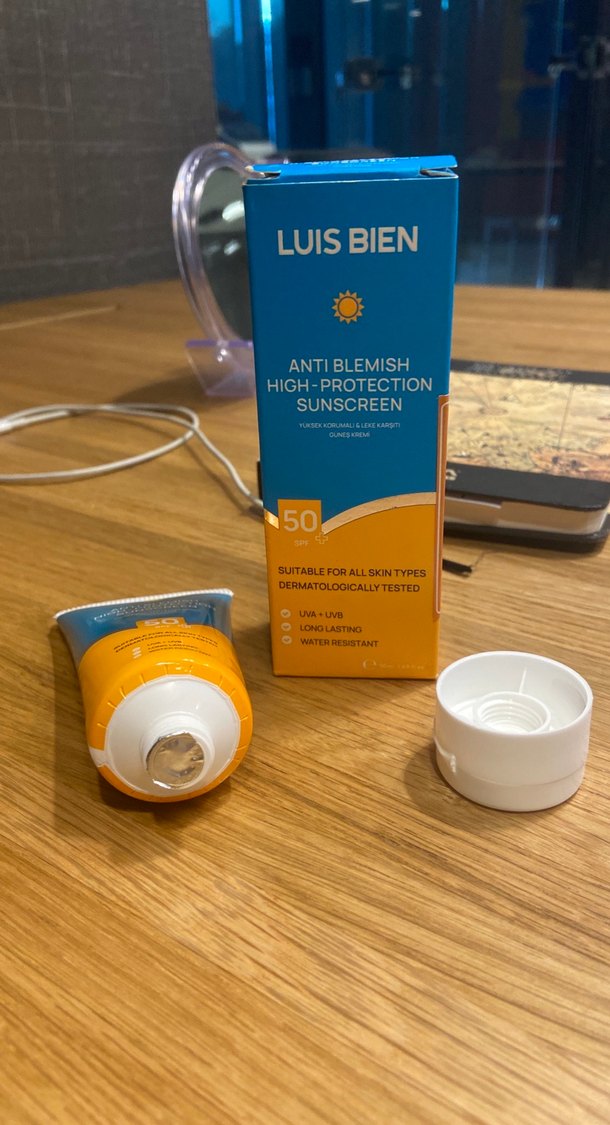 Luis Bien Yüksek Koruma Faktörlü Güneş Kremi SPF 50 - Görsel 2