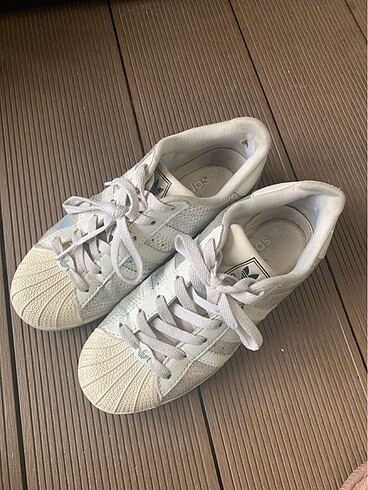 Adidas spor ayakkabı