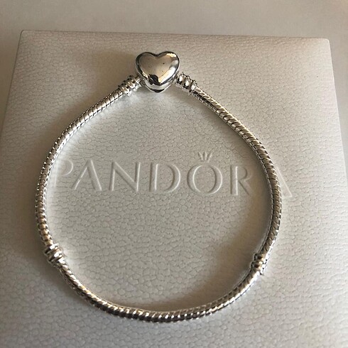 Pandora bileklik