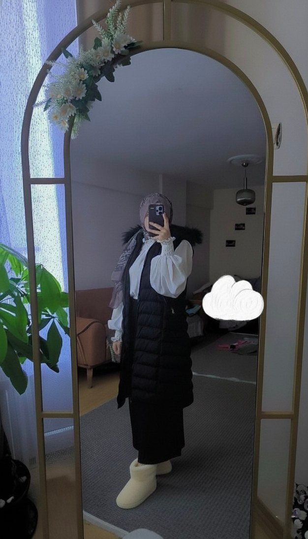 Siyah Midi Kadın Şişme Yelek - Görsel 2