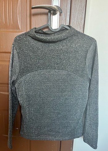 Kadın Gri Yarım Balıkçı Yaka Simli Mevsimlik Kazak - Görsel 2