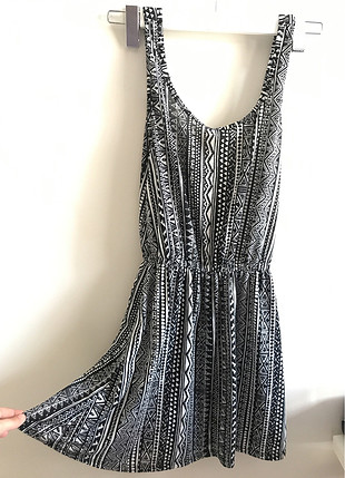 H&M siyah beyaz elbise