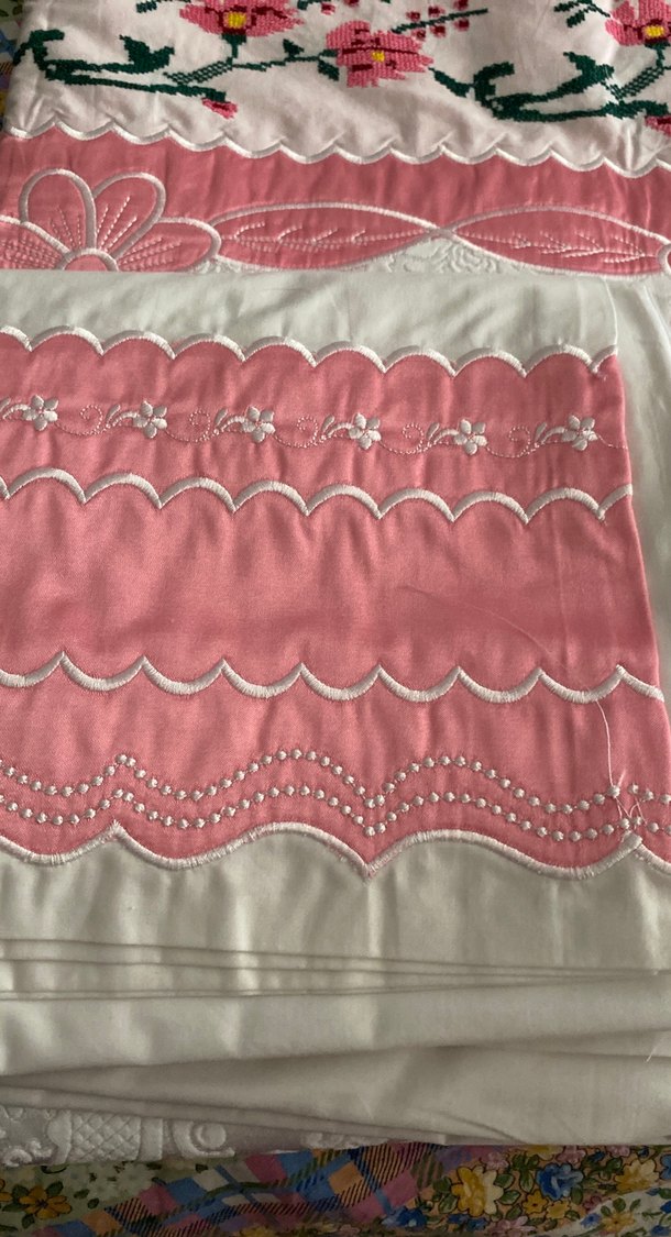 İşlemeli Pembe pike ve Çarşaf Takımı - Görsel 3