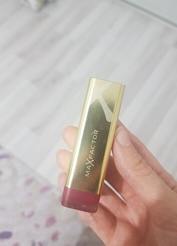 Max Factor Ruj