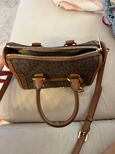 Beden Michael kors orijinal çanta