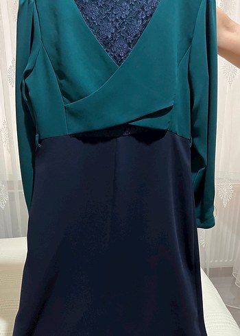 Düğmeli Uzun Kollu Yeşil Ofis tesettür Elbisesi - Görsel 6