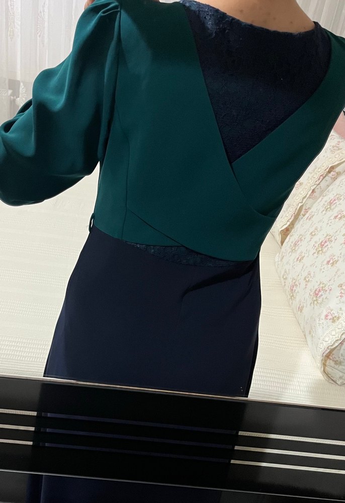 Düğmeli Uzun Kollu Yeşil Ofis tesettür Elbisesi - Görsel 4