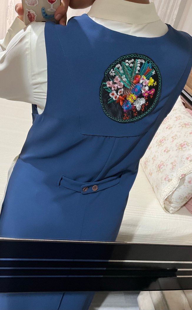 Mavi Kemerli Midi tesettür Elbisesi - Görsel 3