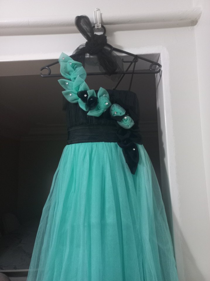 Önü Drapeli Uzun Turkuaz Abiye Elbise - Görsel 2